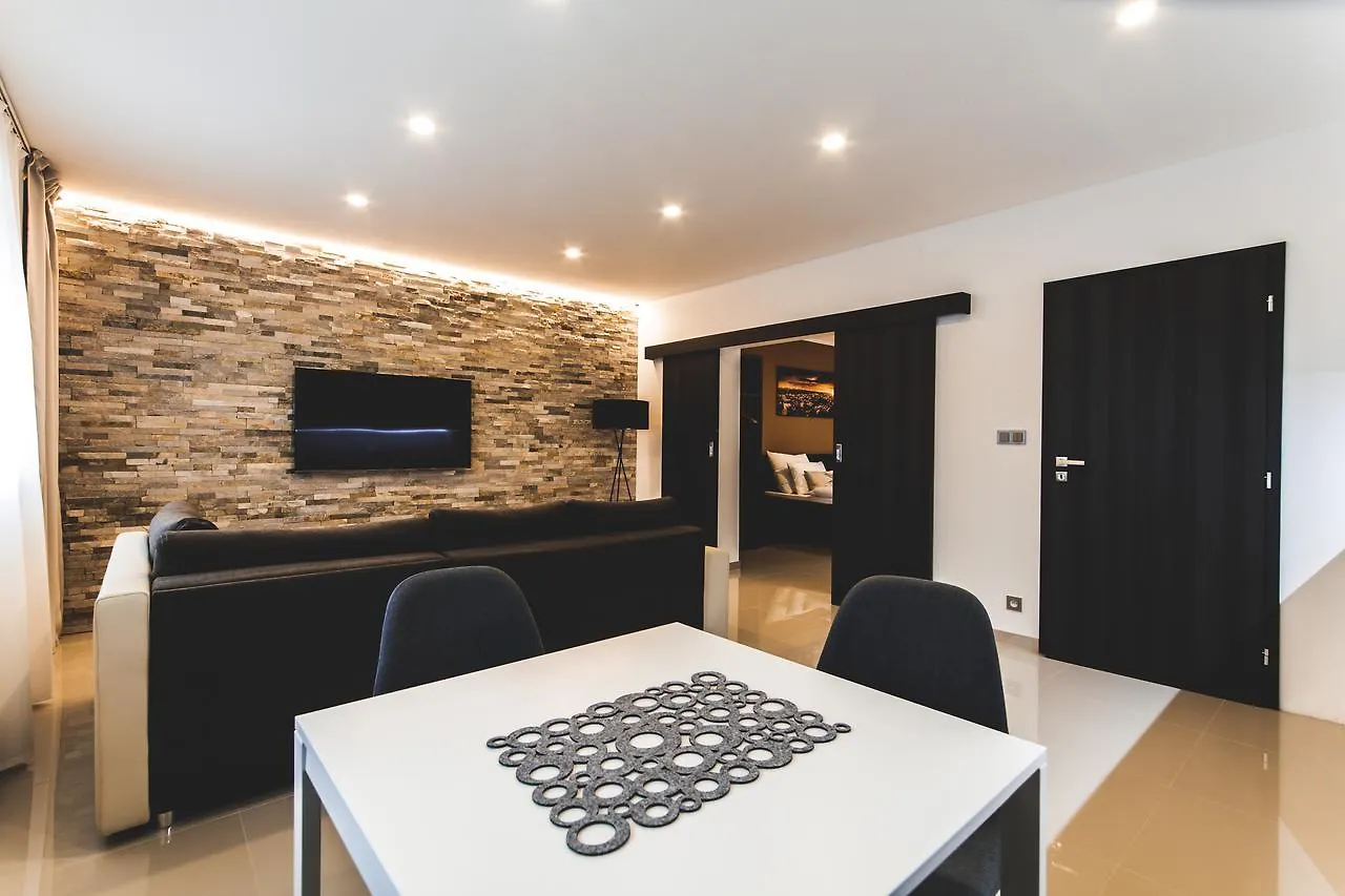 Silesia Residence 오스트라바 5*,